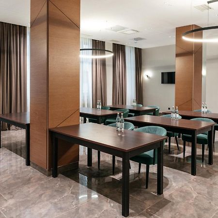 Raavah Aparthotel Almaty Extérieur photo
