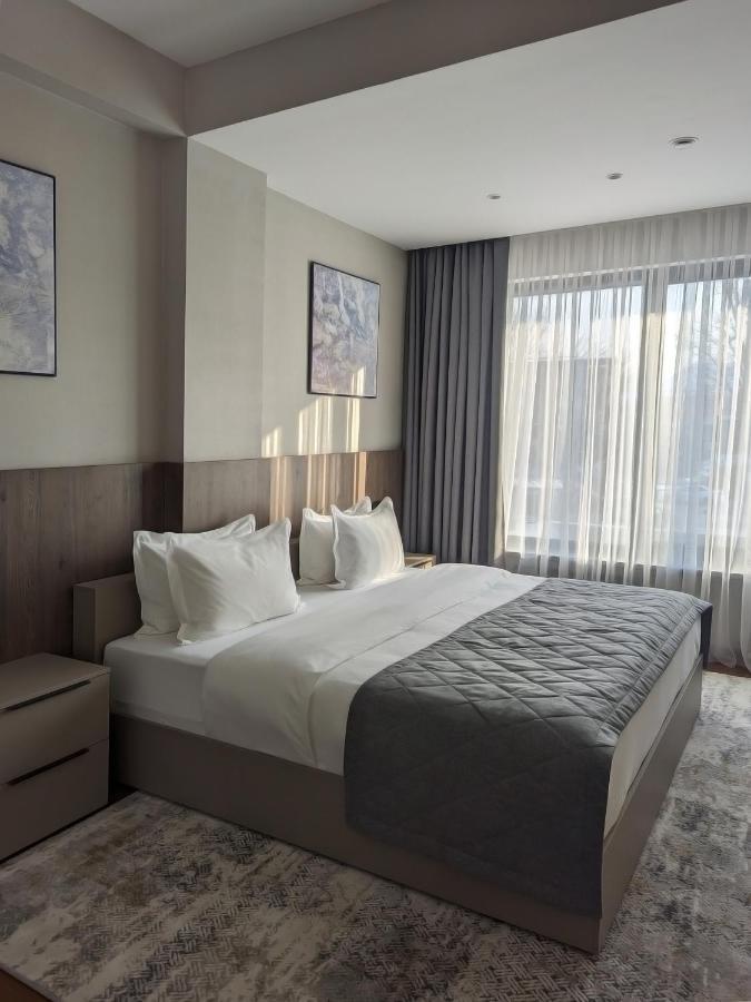 Raavah Aparthotel Almaty Extérieur photo