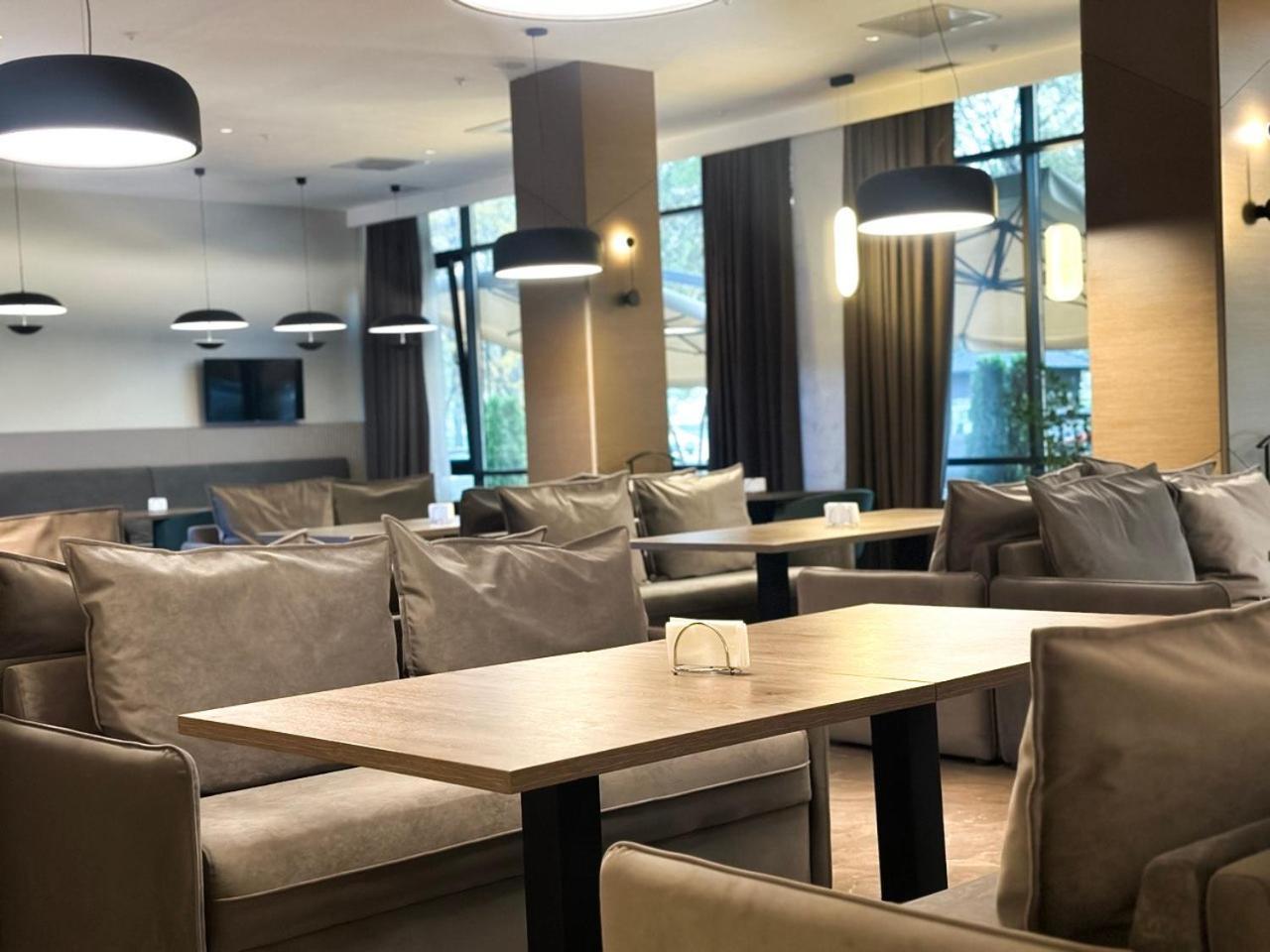 Raavah Aparthotel Almaty Extérieur photo